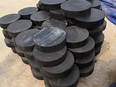 威宁县板式橡胶支座由若干层橡胶片与薄钢板经加压硫化